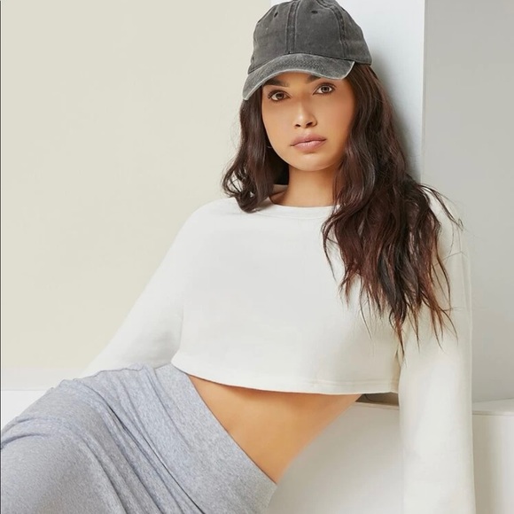 Shein white crop sweatshirt - Picture 1 of 2